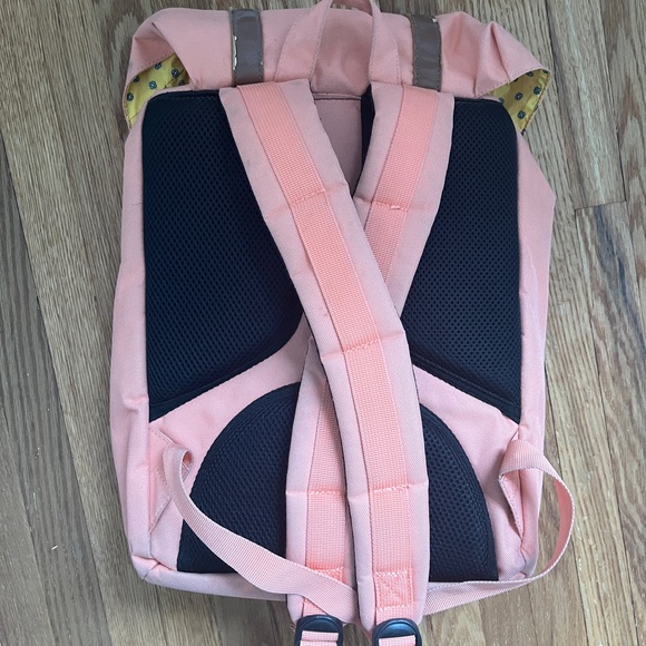 Used Herschel Backpack - Picture 3 of 3